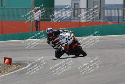 media/Apr-20-2025-AHRMA (Sun) [[393a79c373]]/Race/Group 10/Turn 4b/